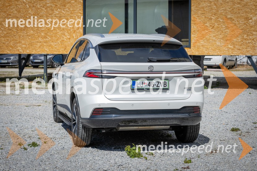 MG EHS Plug-in Hybrid