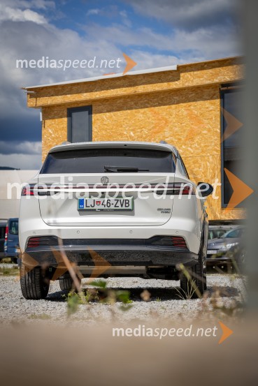 MG EHS Plug-in Hybrid