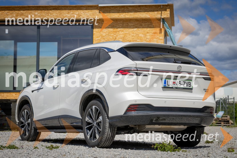 MG EHS Plug-in Hybrid