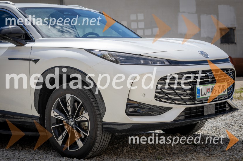 MG EHS Plug-in Hybrid