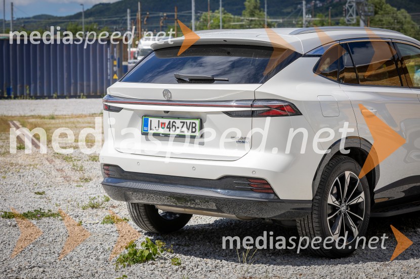 MG EHS Plug-in Hybrid