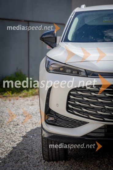 MG EHS Plug-in Hybrid