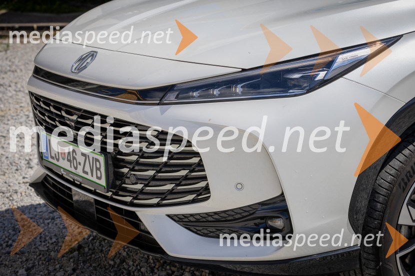 MG EHS Plug-in Hybrid