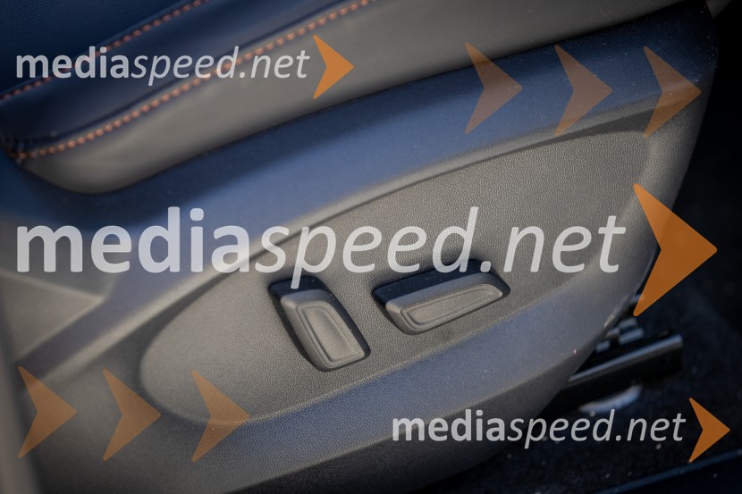 MG EHS Plug-in Hybrid