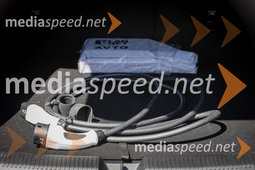 MG EHS Plug-in Hybrid