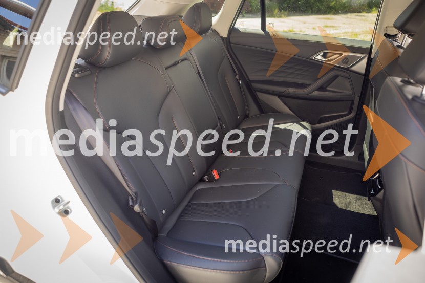 MG EHS Plug-in Hybrid