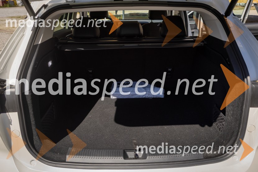 MG EHS Plug-in Hybrid