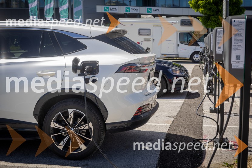 MG EHS Plug-in Hybrid