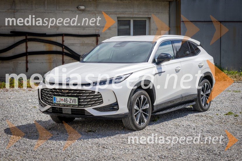 MG EHS Plug-in Hybrid