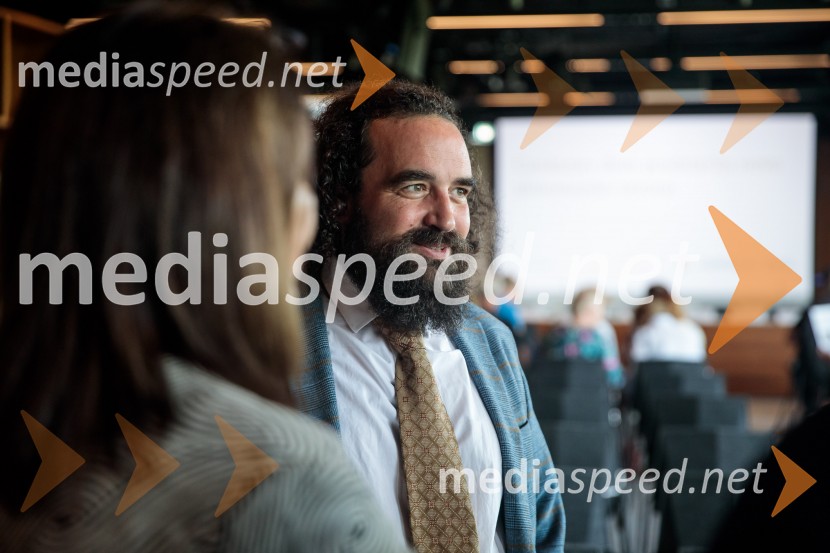   Jure Novak, generalni direktor, Cankarjev domPredstavitev sezone 2025/26 v Cankarjevem domu, novinarska konferenca