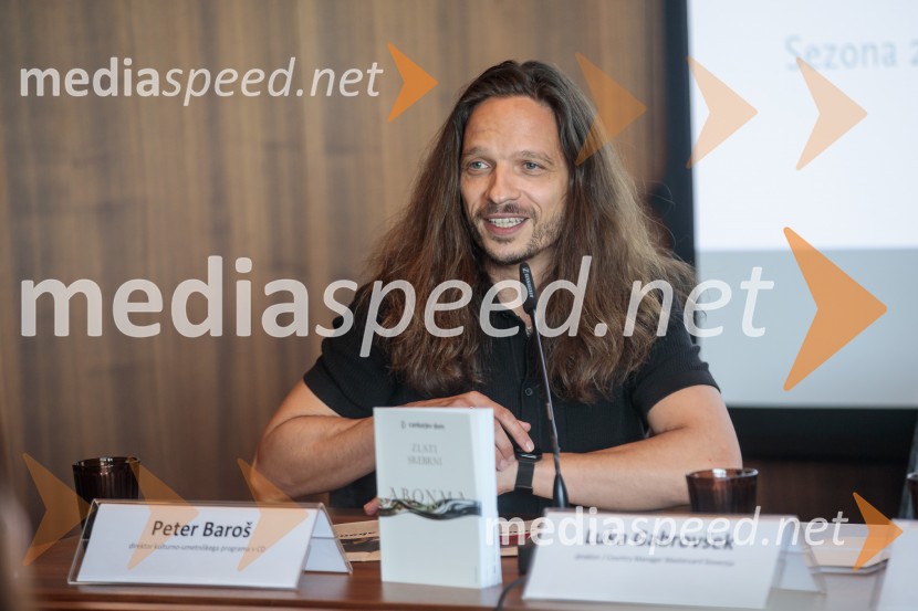  Peter Baroš, direktor kulturno-umetniškega programa Cankarjevega domaPredstavitev sezone 2025/26 v Cankarjevem domu, novinarska konferenca