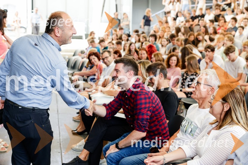 Tradicionalni sprejem kranjskih odličnjakov in prebojnikov 2025