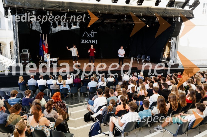 Tradicionalni sprejem kranjskih odličnjakov in prebojnikov 2025