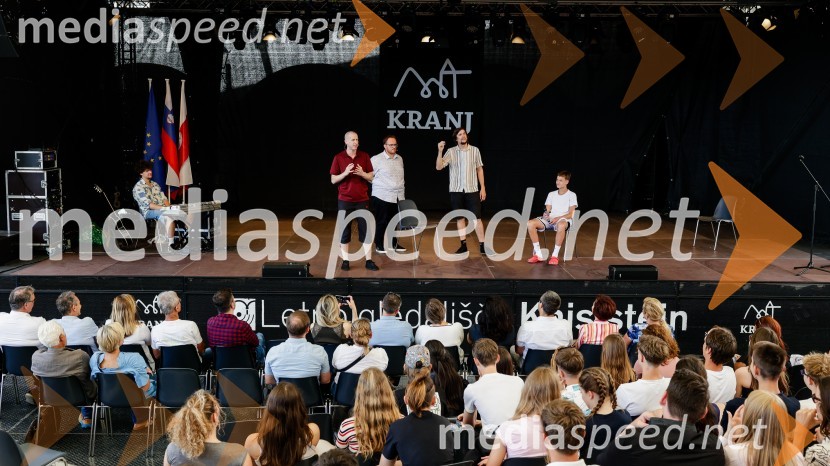 Tradicionalni sprejem kranjskih odličnjakov in prebojnikov 2025