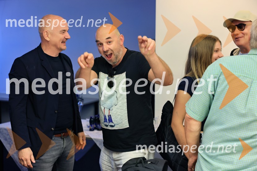  Alen Šalinović, hrvaški igralec;  Gaber K. Trseglav, igralecIgralci serije Skrito v raju navdušili v mariborskem Europarku