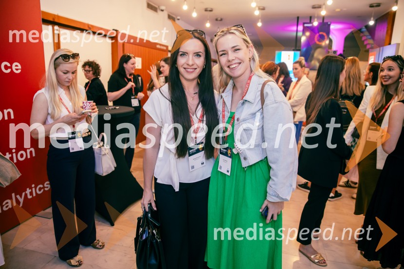  Marija Petrovska, Medijski guruji;  Ema Zelenko, Medijski guruji12. Diggit - konferenca o prihodnosti