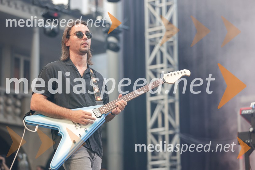  Domen  Don Holc, skupina Koala VoiceFESTIVAL 202: Joker Out, MRFY, Koala Voice, Kokosy in drugi