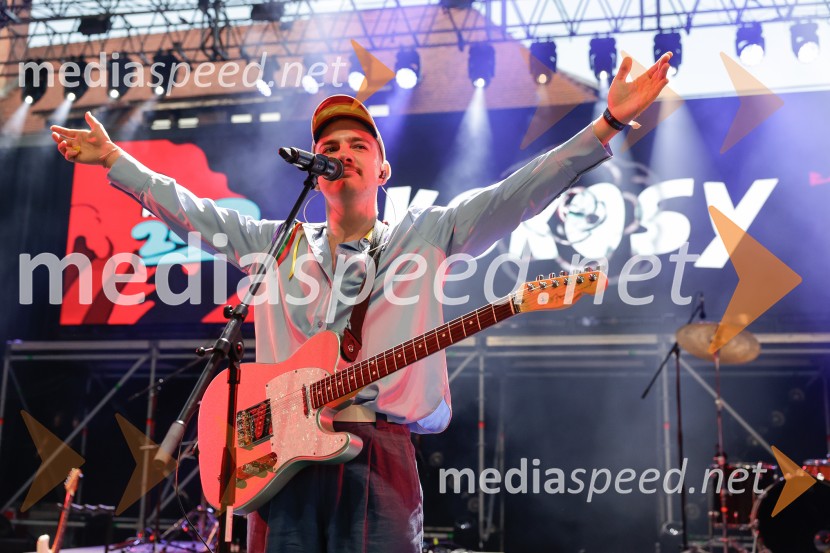  Boris Kokalj, pevec, skupina KokosyFESTIVAL 202: Joker Out, MRFY, Koala Voice, Kokosy in drugi