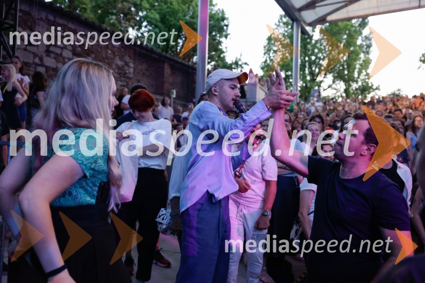  Boris Kokalj, pevec, skupina KokosyFESTIVAL 202: Joker Out, MRFY, Koala Voice, Kokosy in drugi