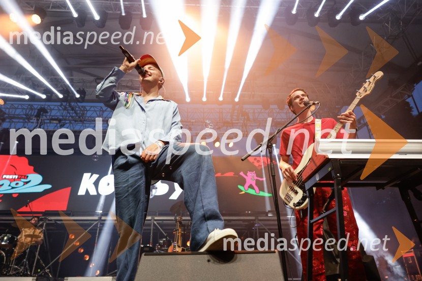  Boris Kokalj, pevec, skupina Kokosy;  Martin Drobnič, skupina KokosyFESTIVAL 202: Joker Out, MRFY, Koala Voice, Kokosy in drugi