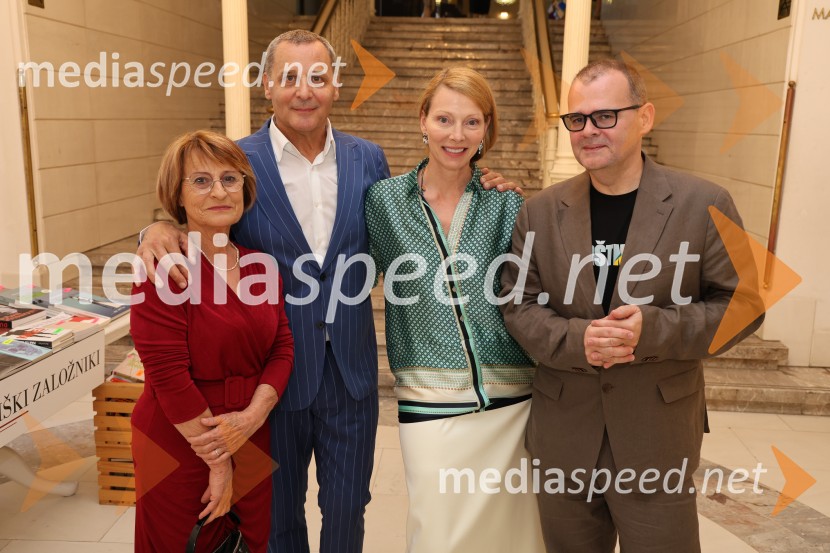  ... ;  Danilo Rošker, direktor SNG Maribor;  Nataša Matjašec Rošker, igralka;  Alan Kavčič, predstavnik za odnose z javnostmi SNG Maribor60. Borštnikovo srečanje, slavnostna otvoritev s predstavo Lapis Lazuli
