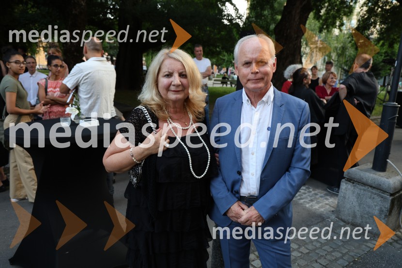  Darka Zvonar Predan, novinarka;  Milan Predan, veleposlanik Republike Slovenije v Republiki Severni Makedoniji60. Borštnikovo srečanje, slavnostna otvoritev s predstavo Lapis Lazuli