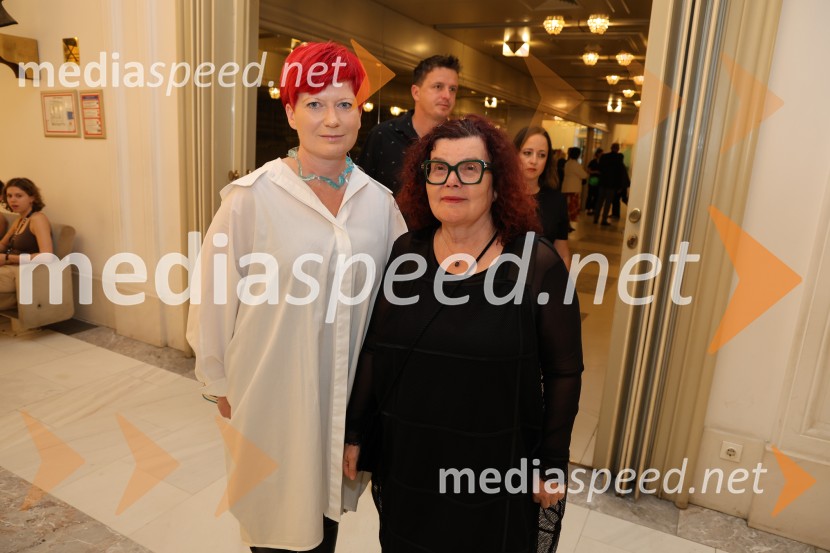  Valerija Grubelnik, Cvetličarna Grubelnik;  ... ;  ... 60. Borštnikovo srečanje, slavnostna otvoritev s predstavo Lapis Lazuli