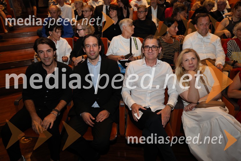  Edward Clug, umetniški direktor, Balet SNG Maribor;  Simon Krečič, umetniški direktor Opere SNG Maribor;  Aleksandar  Popovski, režiser, umetniški direktor Drame SNG Maribor;  Natalija Popovski60. Borštnikovo srečanje, slavnostna otvoritev s predstavo Lapis Lazuli