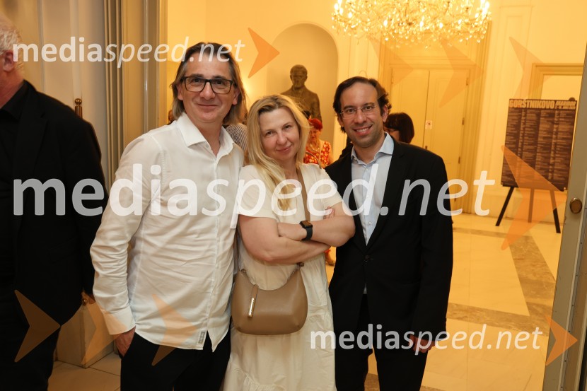  Aleksandar  Popovski, režiser, umetniški direktor Drame SNG Maribor;  Natalija Popovski;  Simon Krečič, umetniški direktor Opere SNG Maribor60. Borštnikovo srečanje, slavnostna otvoritev s predstavo Lapis Lazuli