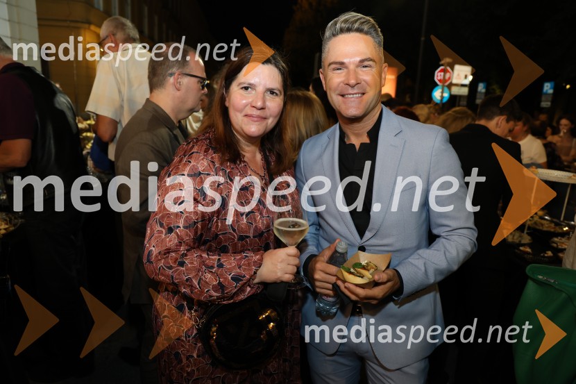  Teja Pelko, novinarka;  Sebastian Podgornik, pevec in plesalec60. Borštnikovo srečanje, slavnostna otvoritev s predstavo Lapis Lazuli