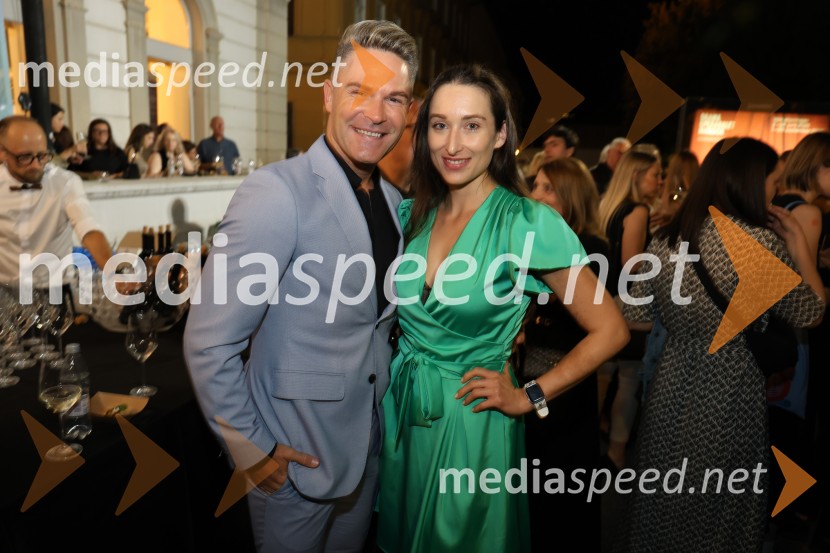  Sebastian Podgornik, pevec in plesalec;  Gaja Višnar, igralka60. Borštnikovo srečanje, slavnostna otvoritev s predstavo Lapis Lazuli