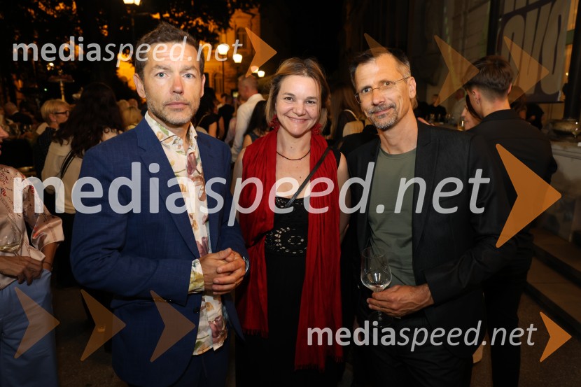  Aleš Novak, umetniški direktor Festival Borštnikovo srečanje;  Kim Komljanec, svetovalka ministrice za kulturo;  Gašper Troha,  publicist, kritik in teoretik60. Borštnikovo srečanje, slavnostna otvoritev s predstavo Lapis Lazuli