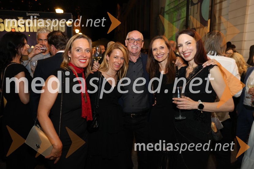  Alenka Slavinec, fotografinja;  ... ;  ... ;  ... ;  ... 60. Borštnikovo srečanje, slavnostna otvoritev s predstavo Lapis Lazuli