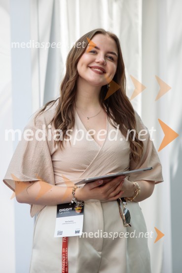  Eva Sorčan, SaMMozavestno12. Diggit - konferenca o prihodnosti