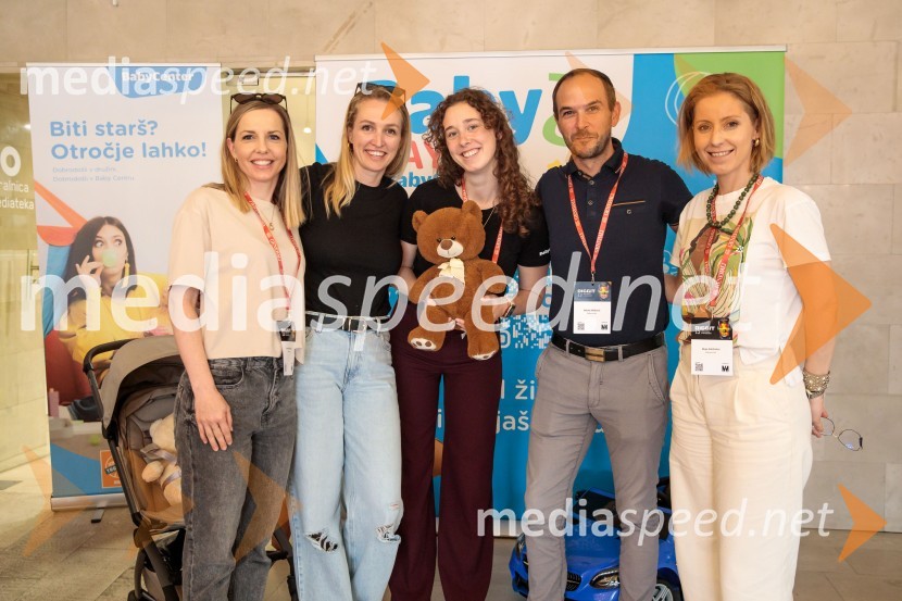  ... ;  ... ;  ... ;  Nikola Miljković, Babycenter;  Maja Edelbaher, Babycenter12. Diggit - konferenca o prihodnosti