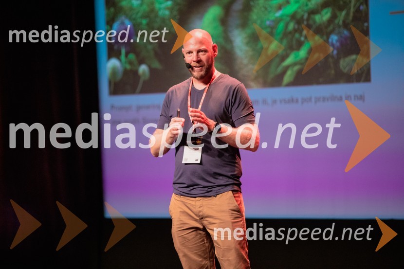  Primož Inkret, partner in direktor agencije PM12. Diggit - konferenca o prihodnosti