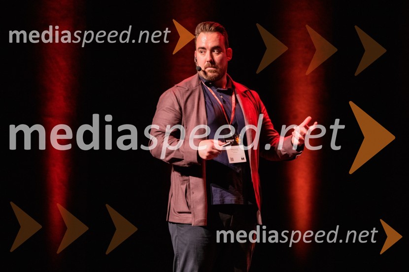  Marko Končina, CEO, Swiss Watch Gang in EFFEKT Agency12. Diggit - konferenca o prihodnosti