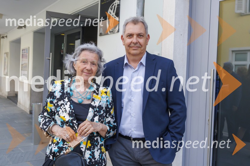  Neva Zajc, novinarka, moderatorka;  Borut Bažec, direktor, Avditorij PortorožPodelitev primorske gledališke nagrade Tantadruj in koncert Roka Matka