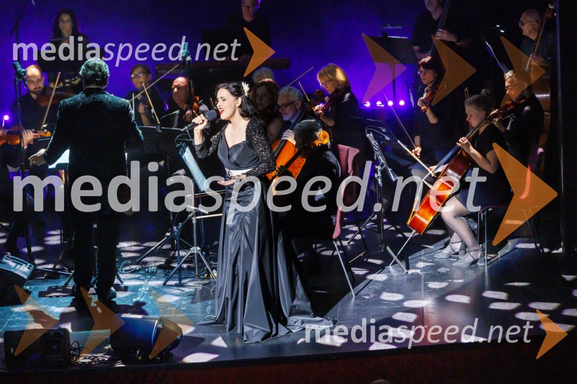  Tinkara Kovač, glasbenicaPodelitev primorske gledališke nagrade Tantadruj in koncert Roka Matka