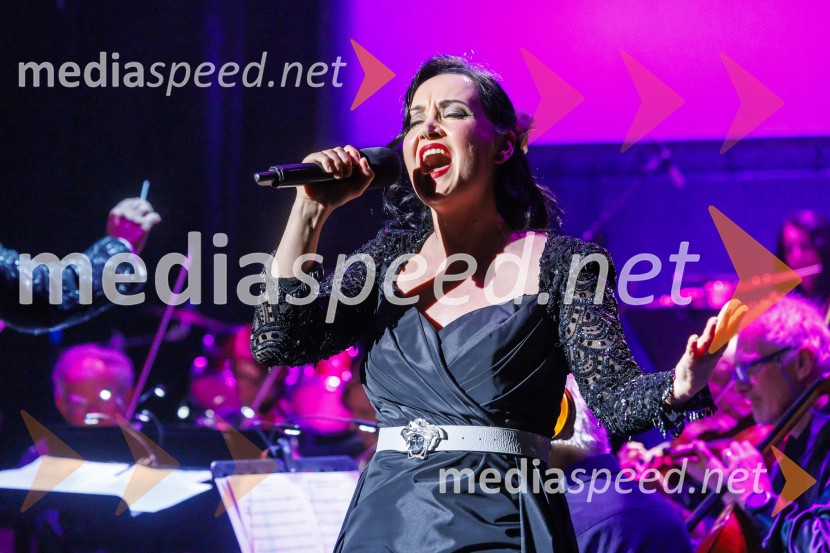  Tinkara Kovač, glasbenicaPodelitev primorske gledališke nagrade Tantadruj in koncert Roka Matka