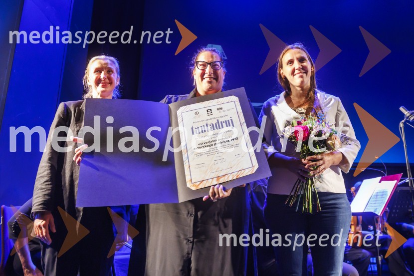  Helena Peršuh, igralka;  Ana Facchini, igralka;  Patricija Jurinčič Finžgar, igralkaPodelitev primorske gledališke nagrade Tantadruj in koncert Roka Matka