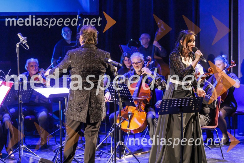  Tinkara Kovač, glasbenicaPodelitev primorske gledališke nagrade Tantadruj in koncert Roka Matka