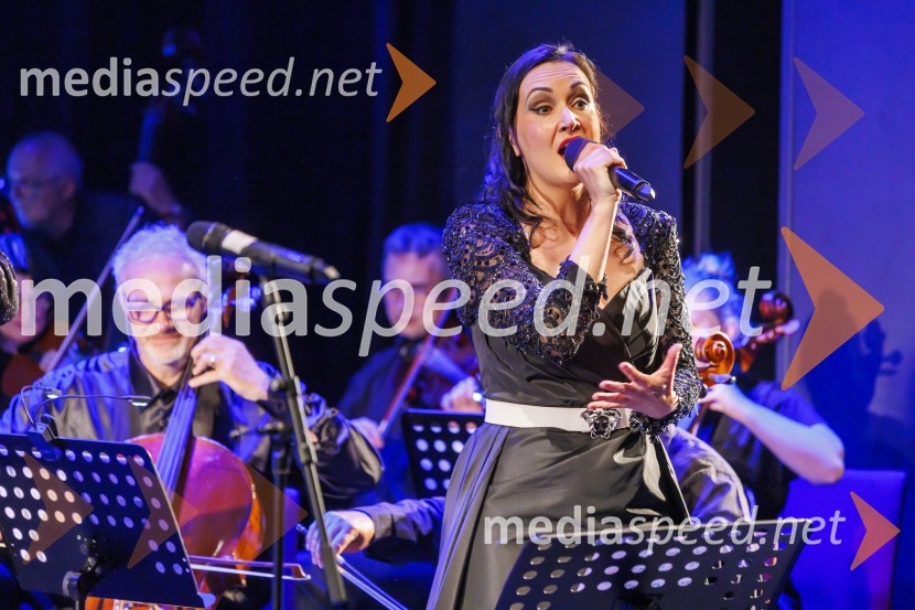  Tinkara Kovač, glasbenicaPodelitev primorske gledališke nagrade Tantadruj in koncert Roka Matka