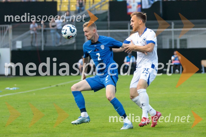  Žan  Karničnik, nogometaš;  ... Slovenija - Bosna in Hercegovina, nogomet