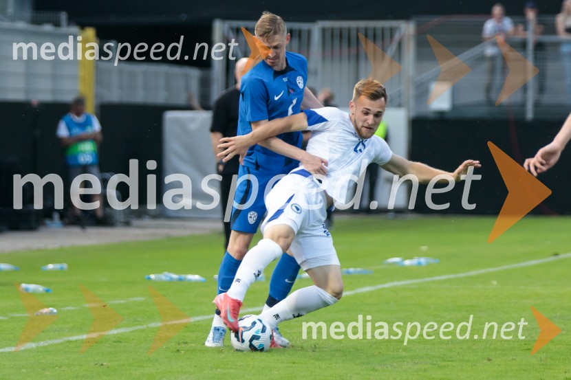  Žan  Karničnik, nogometaš;  ... Slovenija - Bosna in Hercegovina, nogomet
