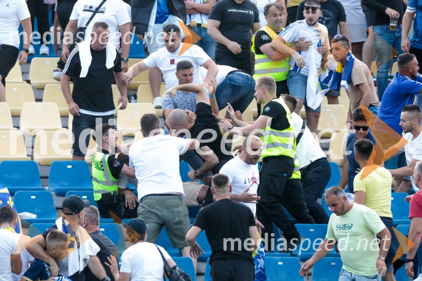 Slovenija - Bosna in Hercegovina, nogomet