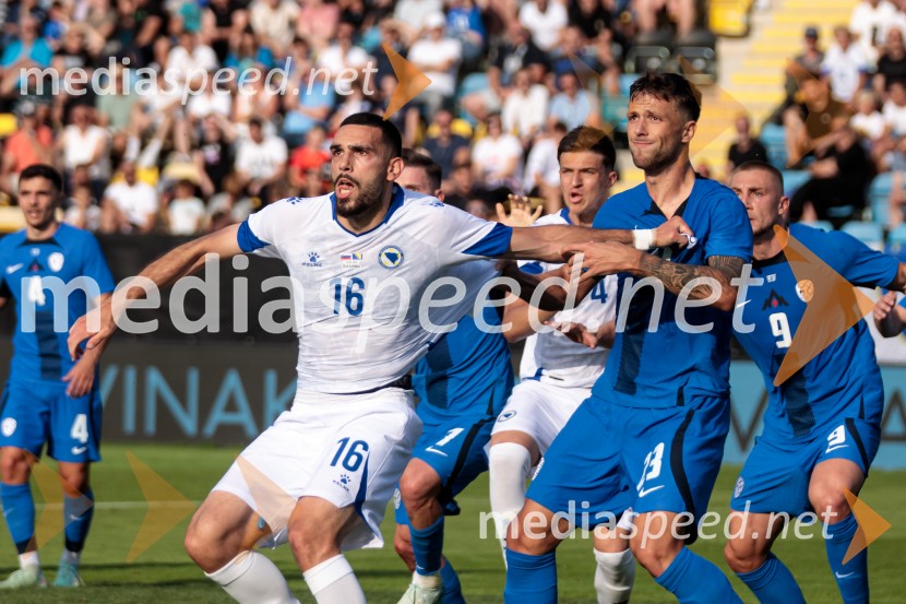 Slovenija - Bosna in Hercegovina, nogomet