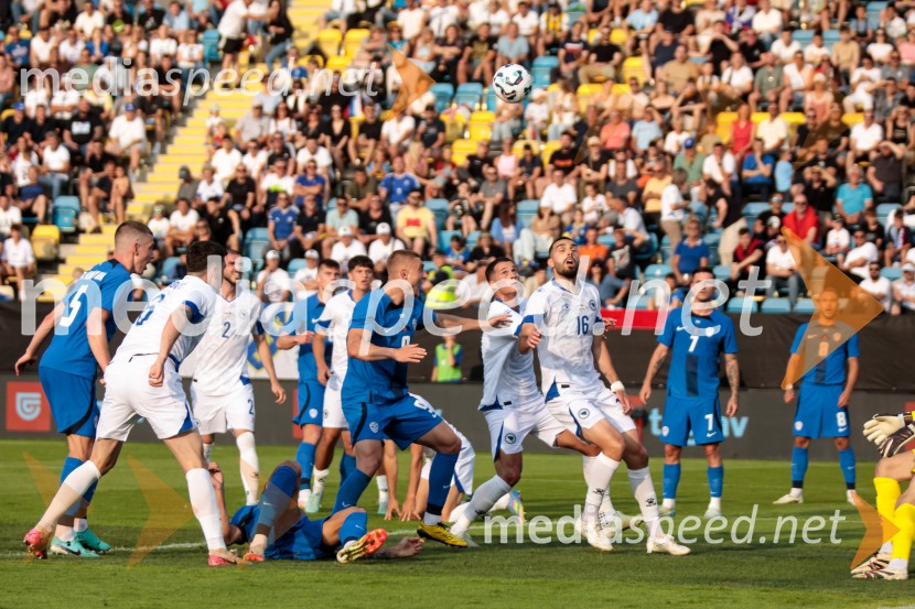 Slovenija - Bosna in Hercegovina, nogomet