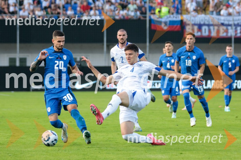  Petar Stojanović, nogometaš;  ... Slovenija - Bosna in Hercegovina, nogomet