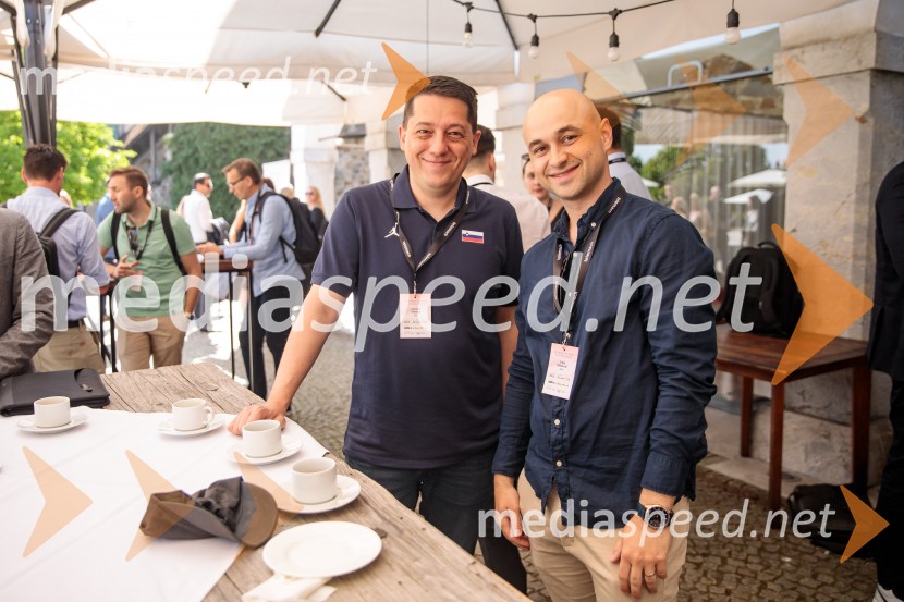  Gorazd Trontelj, KZS;  Luka Milanović, ELPAPoslovni svet športa v vzhodni Evropi, konferenca